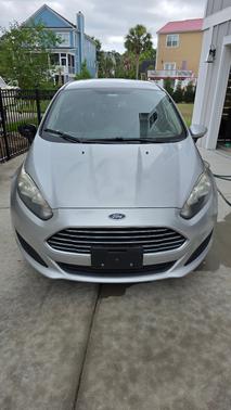Silver 2018 Ford Fiesta SE