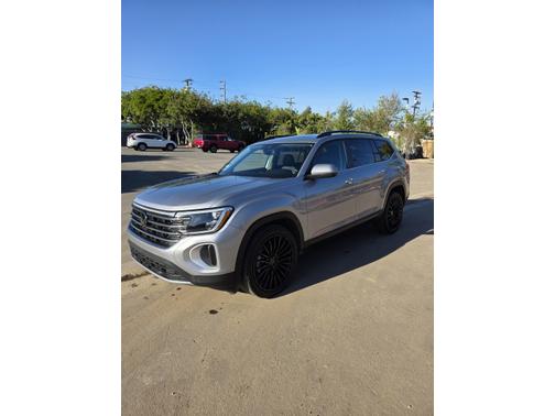 2024 Volkswagen Atlas 2.0T SE w/Technology 4MOTION