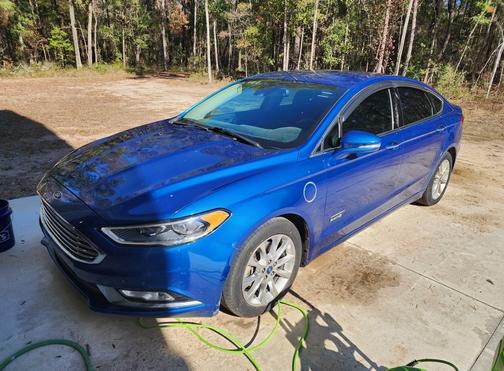 2017 Ford Fusion Energi SE Luxury