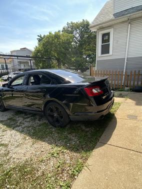 2011 Ford Taurus SHO
