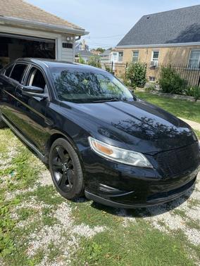 2011 Ford Taurus SHO