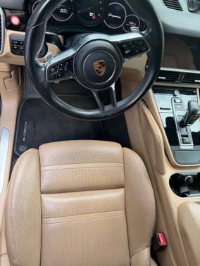 Blue 2019 Porsche Cayenne Cayenne