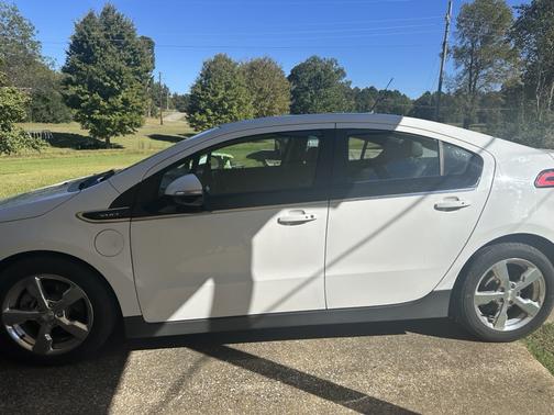 2012 Chevrolet Volt Base
