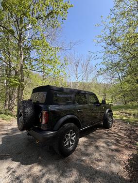 Black 2024 Ford Bronco Badlands