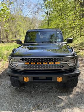 Black 2024 Ford Bronco Badlands