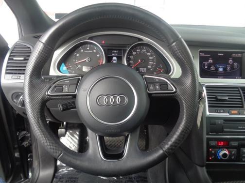 Photo 5 of 13 of 2015 Audi Q7 3.0T S line Prestige