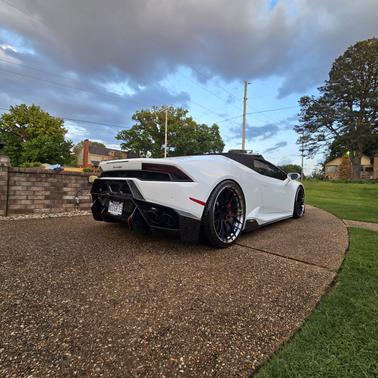 2017 Lamborghini Huracan LP580-2S
