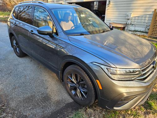 2022 Volkswagen Tiguan 2.0T SE