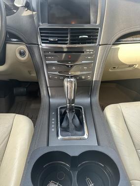 2014 Lincoln MKT Base