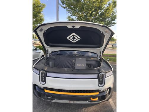 2023 Rivian R1S Adventure Quad-Motor Large Package