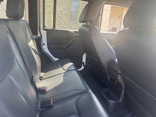2015 Jeep Wrangler Unlimited Altitude