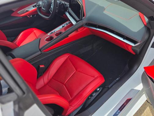 White 2026 Chevrolet Corvette Stingray w/3LT