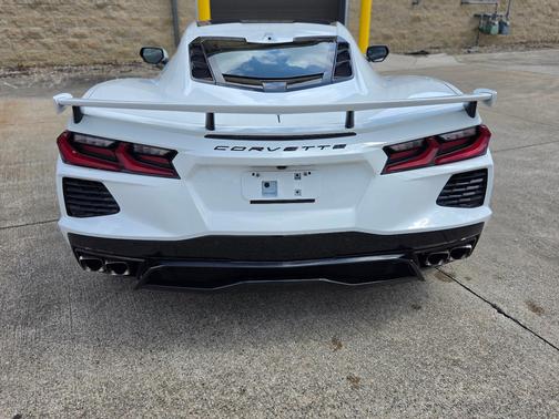 White 2026 Chevrolet Corvette Stingray w/3LT