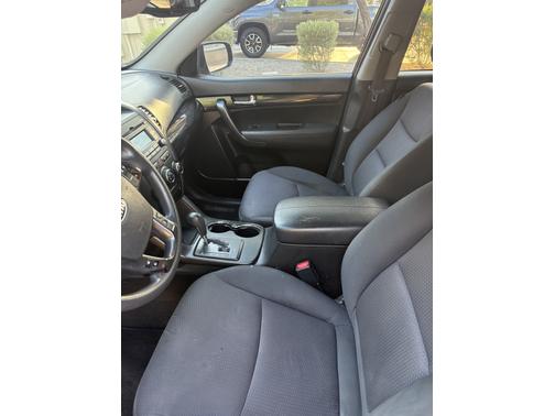 2012 Kia Sorento LX