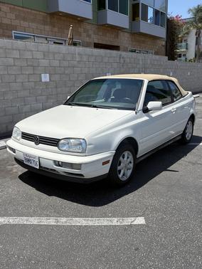 White 1999 Volkswagen Cabrio GLS