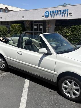 White 1999 Volkswagen Cabrio GLS