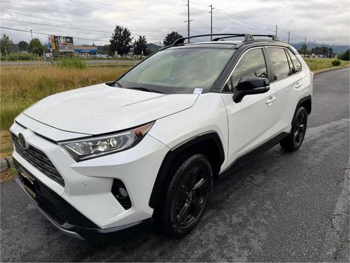 White 2021 Toyota RAV4 Hybrid XSE