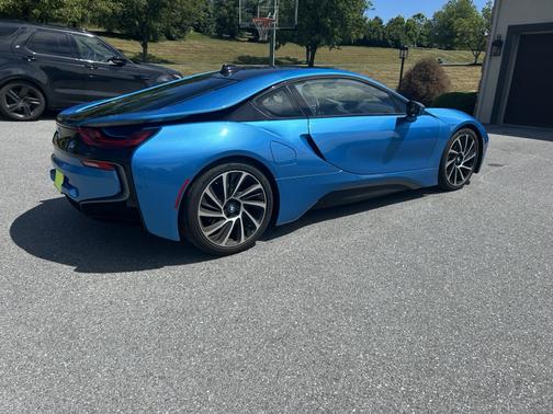 Blue 2014 BMW i8 Base