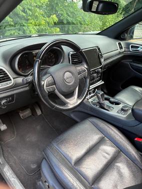 Black 2020 Jeep Grand Cherokee Limited