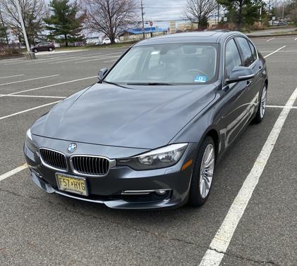 Photo 3 of 10 of 2013 BMW 328 i xDrive