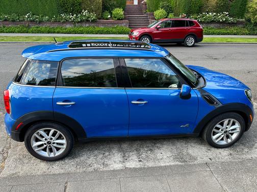 2012 MINI Cooper S Countryman Base