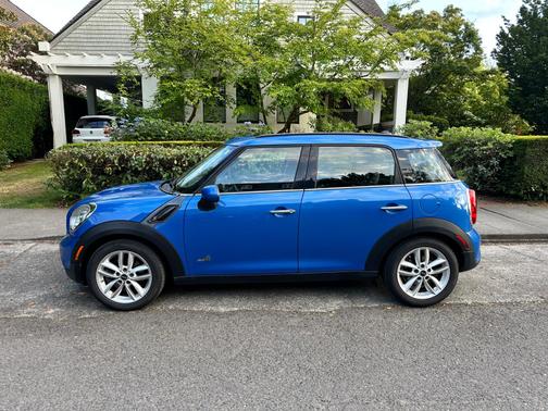2012 MINI Cooper S Countryman Base