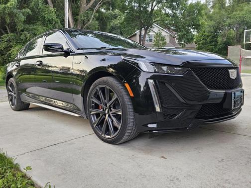 2022 Cadillac CT5-V Base