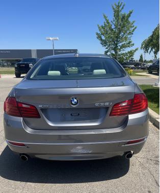Photo 6 of 6 of 2016 BMW 535 i xDrive