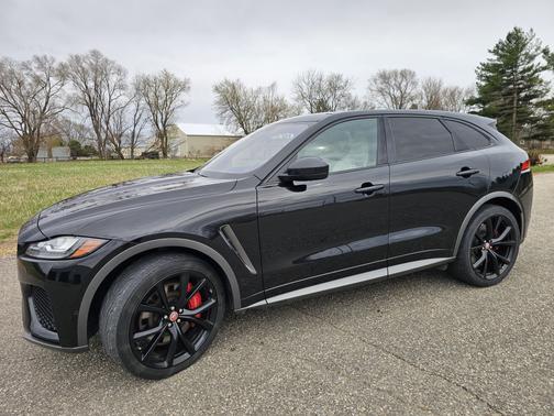 2019 Jaguar F-PACE SVR