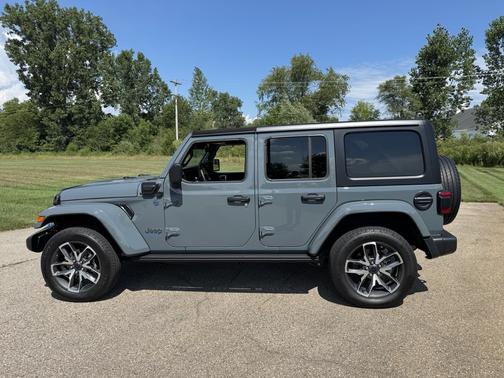 2024 Jeep Wrangler 4xe Sport S