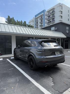 2021 Porsche Cayenne Cayenne