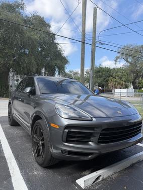 2021 Porsche Cayenne Cayenne