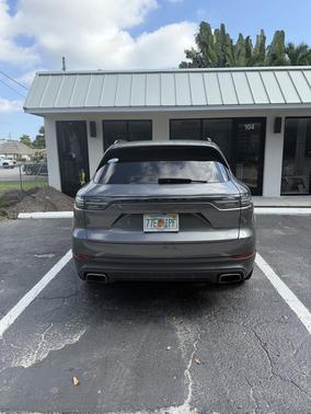 2021 Porsche Cayenne Cayenne