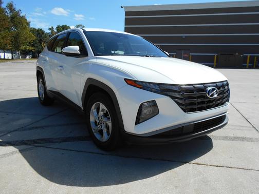 2022 Hyundai TUCSON SE