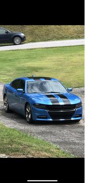 Photo 3 of 23 of 2015 Dodge Charger R/T