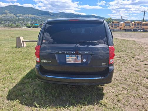 Gray 2012 Dodge Grand Caravan SE/AVP