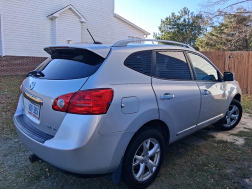 2011 Nissan Rogue SV