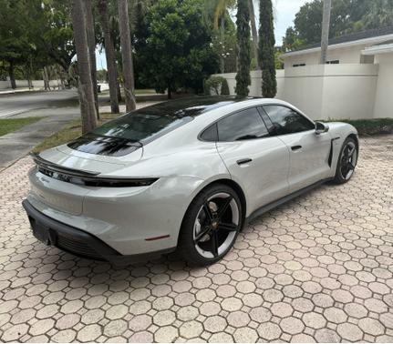 2022 Porsche Taycan Taycan