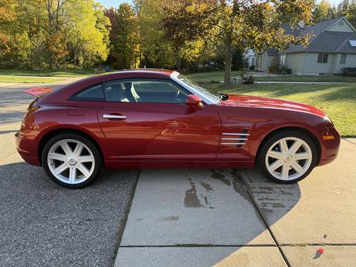 Red 2005 Chrysler Crossfire Limited