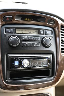 2003 Toyota Highlander Base