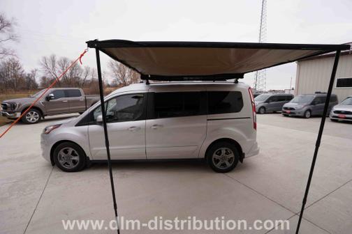 Photo 1 of 28 of 2021 Ford Transit Connect Titanium w/Rear Liftgate