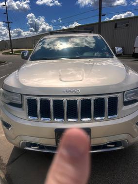 Gold 2014 Jeep Grand Cherokee Overland