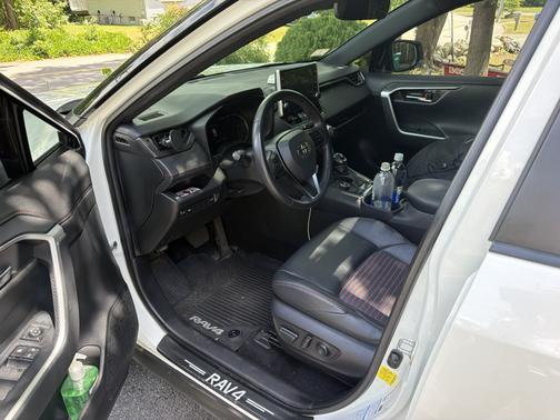 White 2022 Toyota RAV4 Prime XSE