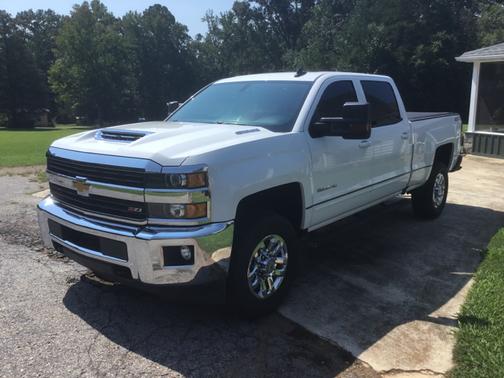2017 Chevrolet Silverado 2500 LT