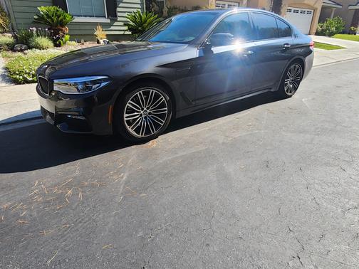 Gray 2018 BMW 530e iPerformance