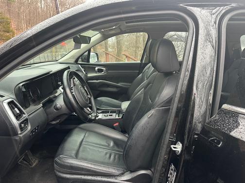 2022 Kia Sorento Plug-In Hybrid SX