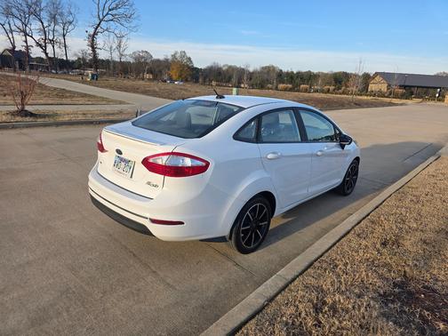 2016 Ford Fiesta SE