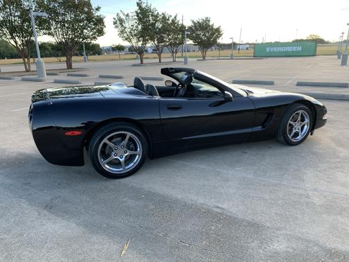 Black 2000 Chevrolet Corvette Base