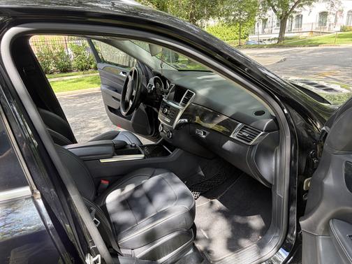 Black 2014 Mercedes-Benz M-Class ML 350 4MATIC