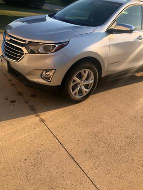 Silver 2019 Chevrolet Equinox Premier w/1LZ